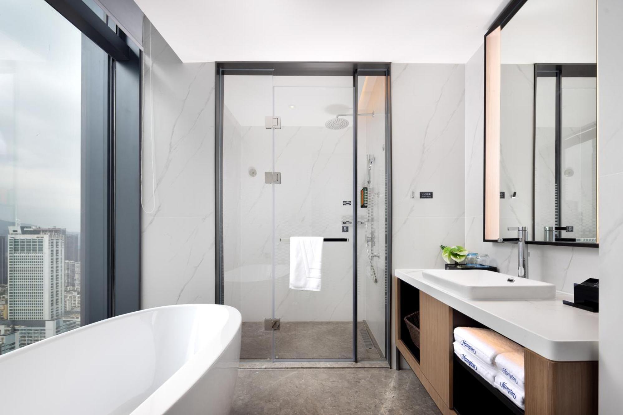 Hampton By Hilton Shenzhen Futian Huaqiangbei Hotel Exterior photo