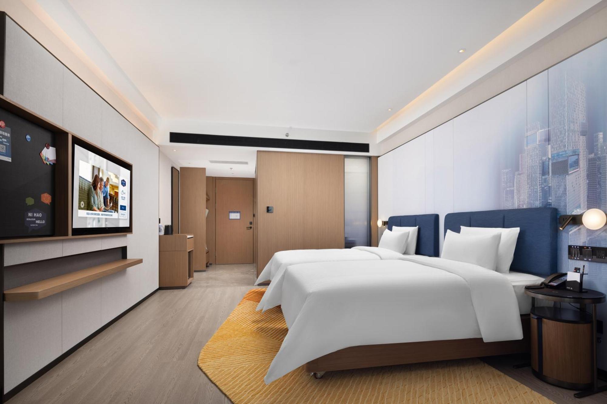 Hampton By Hilton Shenzhen Futian Huaqiangbei Hotel Exterior photo